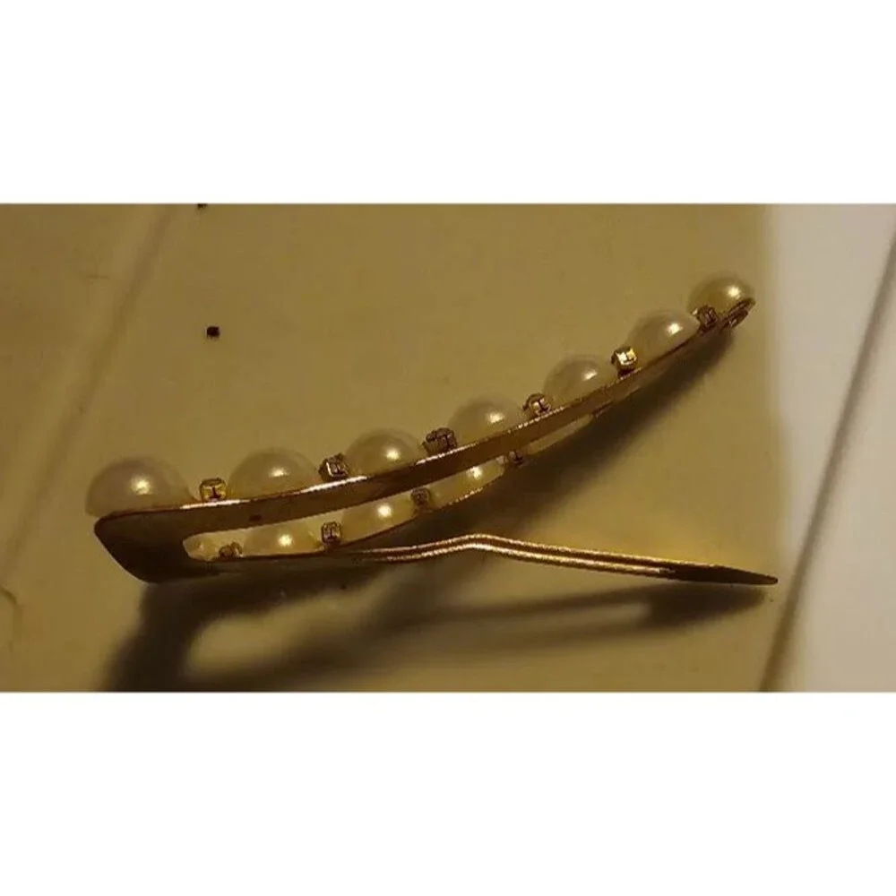 White Beaded Gold Hair Clip